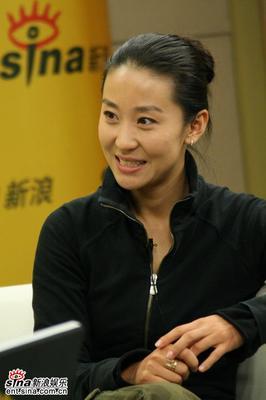 图文:苗圃做客新浪聊新剧激情戏--购物发泄_影音娱乐_新浪网